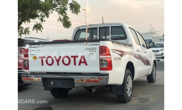 Buy Import Toyota Hilux White Car in Import - Dubai in Abia State Buy Import Toyota Hilux White Car in Import - Dubai in Abia State