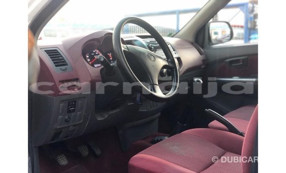 Buy Import Toyota Hilux White Car in Import - Dubai in Abia State Buy Import Toyota Hilux White Car in Import - Dubai in Abia State