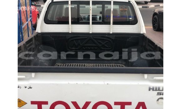 Buy Import Toyota Hilux White Car in Import - Dubai in Abia State Buy Import Toyota Hilux White Car in Import - Dubai in Abia State