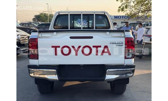 Buy Import Toyota Hilux White Car in Import - Dubai in Abia State Buy Import Toyota Hilux White Car in Import - Dubai in Abia State