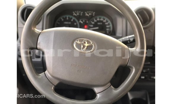Acheter Import Voiture Toyota Land Cruiser Blanc à Import - Dubai, État d'Abia Acheter Import Voiture Toyota Land Cruiser Blanc à Import - Dubai, État d'Abia