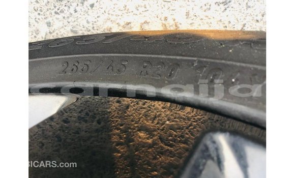 Acheter Import Voiture Jeep Grand Cherokee Noir à Import - Dubai, État d'Abia Acheter Import Voiture Jeep Grand Cherokee Noir à Import - Dubai, État d'Abia