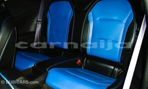 Acheter Import Voiture Chevrolet Camaro Bleu à Import - Dubai, État d'Abia Acheter Import Voiture Chevrolet Camaro Bleu à Import - Dubai, État d'Abia