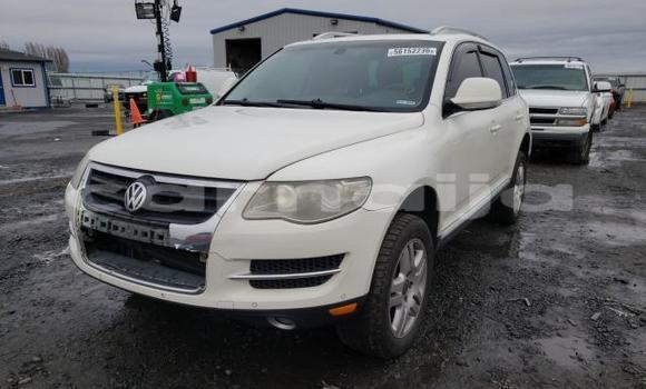 Acheter Neuf Voiture Volkswagen Touareg Blanc à Badagry, État de Lagos Acheter Neuf Voiture Volkswagen Touareg Blanc à Badagry, État de Lagos
