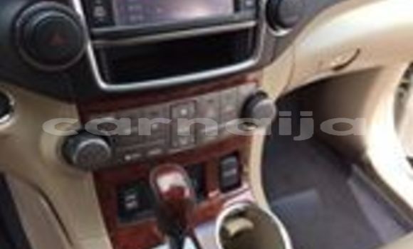 Acheter Occasion Voiture Toyota Highlander Blanc à Lagos, État de Lagos Acheter Occasion Voiture Toyota Highlander Blanc à Lagos, État de Lagos