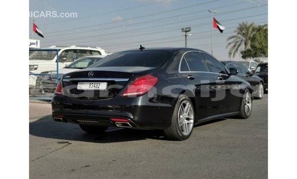 Acheter Import Utilitaire Mercedes‒Benz 1117 Noir à Import - Dubai, État d'Abia Acheter Import Utilitaire Mercedes‒Benz 1117 Noir à Import - Dubai, État d'Abia