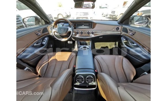 Acheter Import Utilitaire Mercedes‒Benz 1117 Noir à Import - Dubai, État d'Abia Acheter Import Utilitaire Mercedes‒Benz 1117 Noir à Import - Dubai, État d'Abia