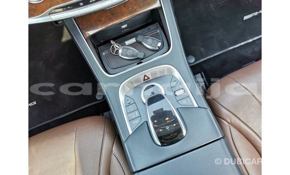 Acheter Import Utilitaire Mercedes‒Benz 1117 Noir à Import - Dubai, État d'Abia Acheter Import Utilitaire Mercedes‒Benz 1117 Noir à Import - Dubai, État d'Abia