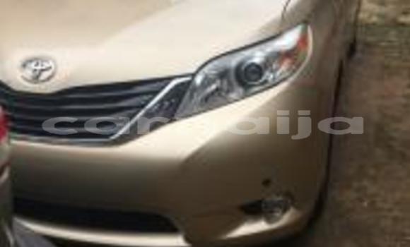 Acheter Neuf Voiture Toyota Sienna Marron à Lagos, État de Lagos Acheter Neuf Voiture Toyota Sienna Marron à Lagos, État de Lagos