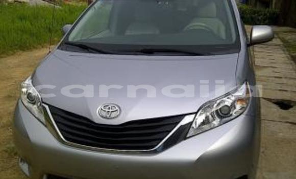 Acheter Neuf Voiture Toyota Sienna Marron à Lagos, État de Lagos Acheter Neuf Voiture Toyota Sienna Marron à Lagos, État de Lagos