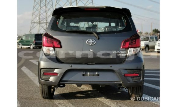 Buy Import Toyota HiAce Other Truck in Import - Dubai in Abia State Buy Import Toyota HiAce Other Truck in Import - Dubai in Abia State