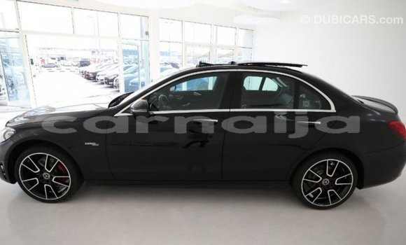 Buy Import Mercedes‒Benz 1117 Black Truck in Import - Dubai in Abia State Buy Import Mercedes‒Benz 1117 Black Truck in Import - Dubai in Abia State