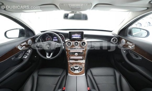 Buy Import Mercedes‒Benz 1117 Black Truck in Import - Dubai in Abia State Buy Import Mercedes‒Benz 1117 Black Truck in Import - Dubai in Abia State