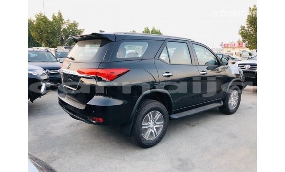 Acheter Import Voiture Toyota Fortuner Noir à Import - Dubai, État d'Abia Acheter Import Voiture Toyota Fortuner Noir à Import - Dubai, État d'Abia