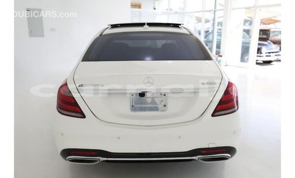 Buy Import Mercedes‒Benz 1117 White Truck in Import - Dubai in Abia State Buy Import Mercedes‒Benz 1117 White Truck in Import - Dubai in Abia State