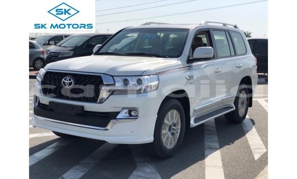 Acheter Import Voiture Toyota Land Cruiser Blanc à Import - Dubai, État d'Abia Acheter Import Voiture Toyota Land Cruiser Blanc à Import - Dubai, État d'Abia