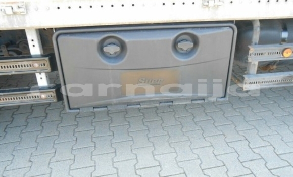 Buy Import Mercedes‒Benz Truck White Truck in Maiduguri in Borno State Buy Import Mercedes‒Benz Truck White Truck in Maiduguri in Borno State