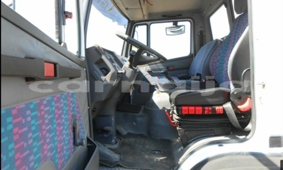 Buy Import Mercedes‒Benz Truck White Truck in Maiduguri in Borno State Buy Import Mercedes‒Benz Truck White Truck in Maiduguri in Borno State