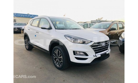 Acheter Import Voiture Hyundai Tucson Blanc à Import - Dubai, État d'Abia Acheter Import Voiture Hyundai Tucson Blanc à Import - Dubai, État d'Abia