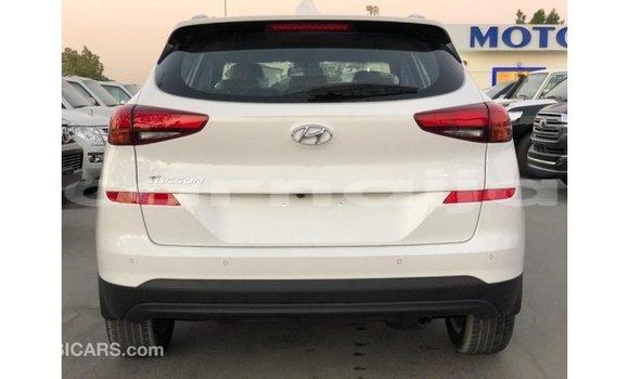 Buy Import Hyundai Tucson White Car in Import - Dubai in Abia State Buy Import Hyundai Tucson White Car in Import - Dubai in Abia State
