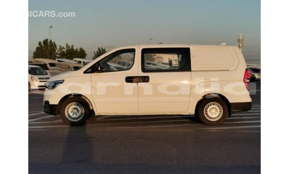 Buy Import Hyundai Accent White Car in Import - Dubai in Abia State Buy Import Hyundai Accent White Car in Import - Dubai in Abia State