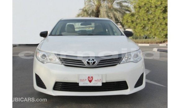 Buy Import Toyota Camry White Car in Import - Dubai in Abia State Buy Import Toyota Camry White Car in Import - Dubai in Abia State