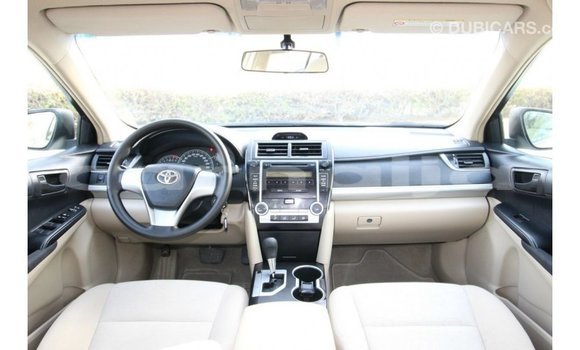Buy Import Toyota Camry White Car in Import - Dubai in Abia State Buy Import Toyota Camry White Car in Import - Dubai in Abia State