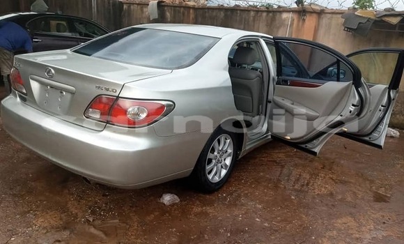 Buy New Lexus ES 300 Silver Car in Ikeja in Lagos State Buy New Lexus ES 300 Silver Car in Ikeja in Lagos State