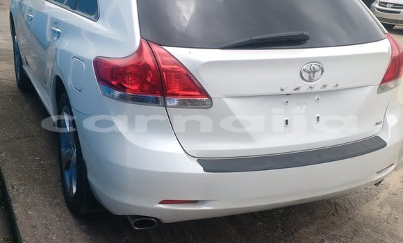 Buy New Toyota Venza White Car in Ikeja in Lagos State Buy New Toyota Venza White Car in Ikeja in Lagos State