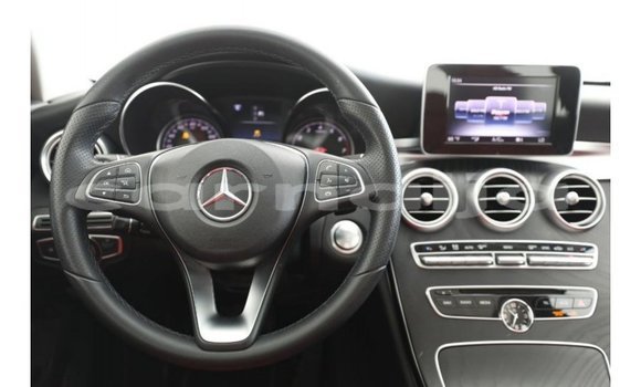 Buy Import Mercedes‒Benz 1117 White Truck in Import - Dubai in Abia State Buy Import Mercedes‒Benz 1117 White Truck in Import - Dubai in Abia State