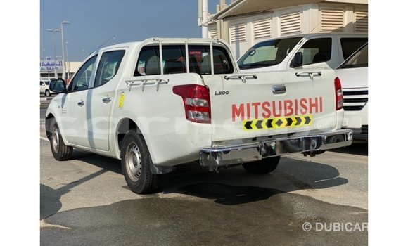 Buy Import Mitsubishi L200 White Car in Import - Dubai in Abia State Buy Import Mitsubishi L200 White Car in Import - Dubai in Abia State