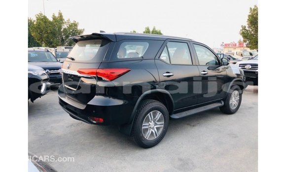 Acheter Import Voiture Toyota Fortuner Noir à Import - Dubai, État d'Abia Acheter Import Voiture Toyota Fortuner Noir à Import - Dubai, État d'Abia
