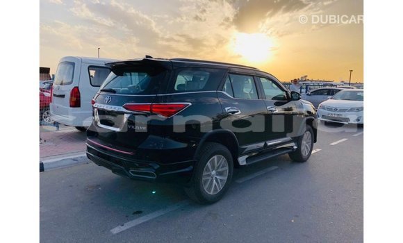 Acheter Import Voiture Toyota Fortuner Noir à Import - Dubai, État d'Abia Acheter Import Voiture Toyota Fortuner Noir à Import - Dubai, État d'Abia