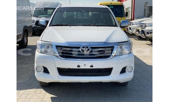 Buy Import Toyota Hilux White Car in Import - Dubai in Abia State Buy Import Toyota Hilux White Car in Import - Dubai in Abia State