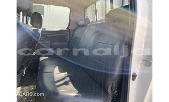 Buy Import Toyota Hilux White Car in Import - Dubai in Abia State Buy Import Toyota Hilux White Car in Import - Dubai in Abia State
