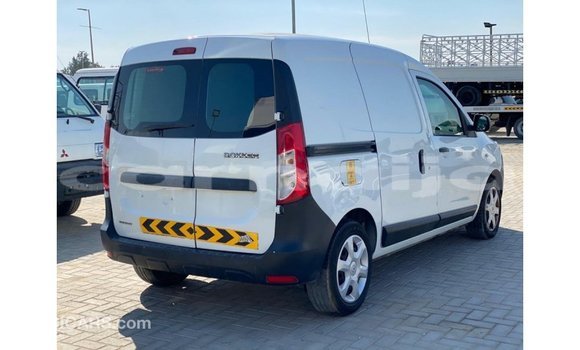 Buy Import Renault 6 White Car in Import - Dubai in Abia State Buy Import Renault 6 White Car in Import - Dubai in Abia State