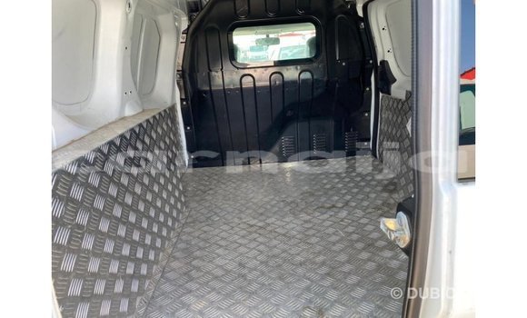 Buy Import Renault 6 White Car in Import - Dubai in Abia State Buy Import Renault 6 White Car in Import - Dubai in Abia State