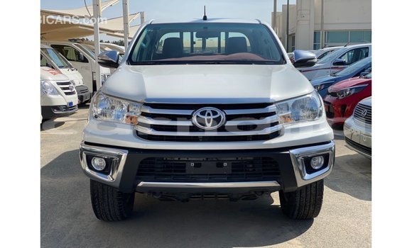 Buy Import Toyota Hilux White Car in Import - Dubai in Abia State Buy Import Toyota Hilux White Car in Import - Dubai in Abia State