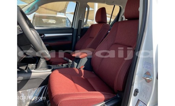 Buy Import Toyota Hilux White Car in Import - Dubai in Abia State Buy Import Toyota Hilux White Car in Import - Dubai in Abia State