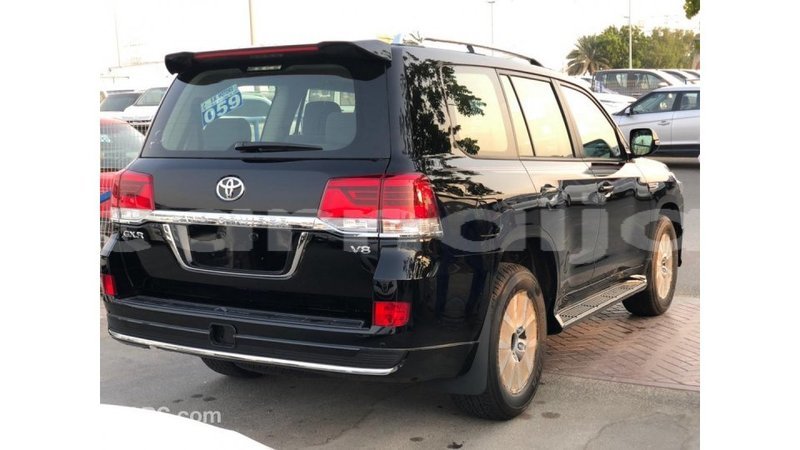 Big with watermark toyota land cruiser abia state import dubai 10970
