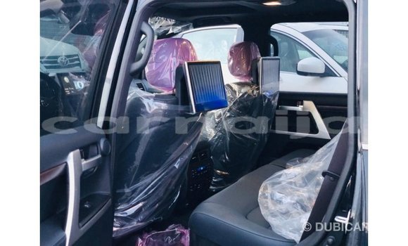 Acheter Import Utilitaire Toyota DA Noir à Import - Dubai, État d'Abia Acheter Import Utilitaire Toyota DA Noir à Import - Dubai, État d'Abia