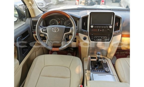 Buy Import Toyota Land Cruiser White Car in Import - Dubai in Abia State Buy Import Toyota Land Cruiser White Car in Import - Dubai in Abia State