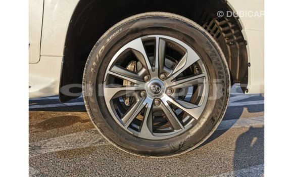 Buy Import Toyota Land Cruiser White Car in Import - Dubai in Abia State Buy Import Toyota Land Cruiser White Car in Import - Dubai in Abia State