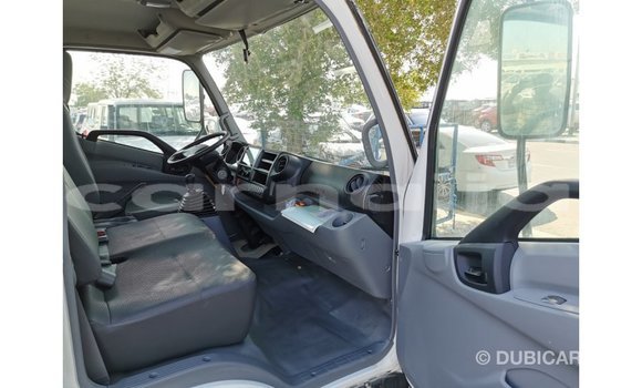 Acheter Import Utilitaire Hino 300 Series Blanc à Import - Dubai, État d'Abia Acheter Import Utilitaire Hino 300 Series Blanc à Import - Dubai, État d'Abia