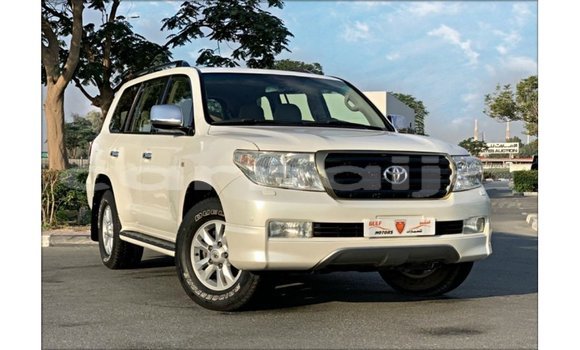 Acheter Import Voiture Toyota Land Cruiser Blanc à Import - Dubai, État d'Abia Acheter Import Voiture Toyota Land Cruiser Blanc à Import - Dubai, État d'Abia