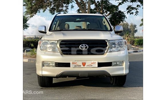 Acheter Import Voiture Toyota Land Cruiser Blanc à Import - Dubai, État d'Abia Acheter Import Voiture Toyota Land Cruiser Blanc à Import - Dubai, État d'Abia