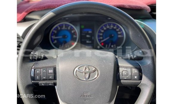 Buy Import Toyota Hilux White Car in Import - Dubai in Abia State Buy Import Toyota Hilux White Car in Import - Dubai in Abia State