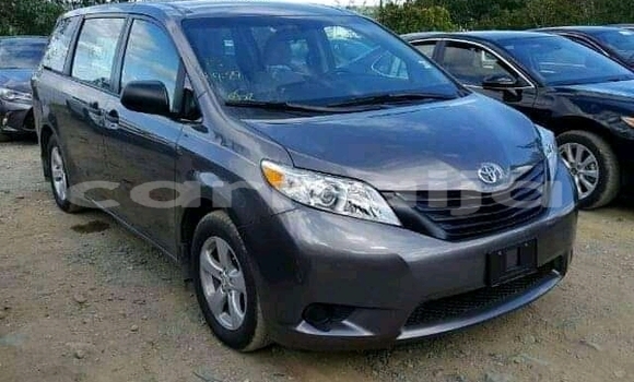 Acheter Neuf Voiture Toyota Sienna Gris à Anambra, Anambra Acheter Neuf Voiture Toyota Sienna Gris à Anambra, Anambra