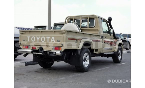 Buy Import Toyota Land Cruiser Beige Car in Import - Dubai in Abia State Buy Import Toyota Land Cruiser Beige Car in Import - Dubai in Abia State