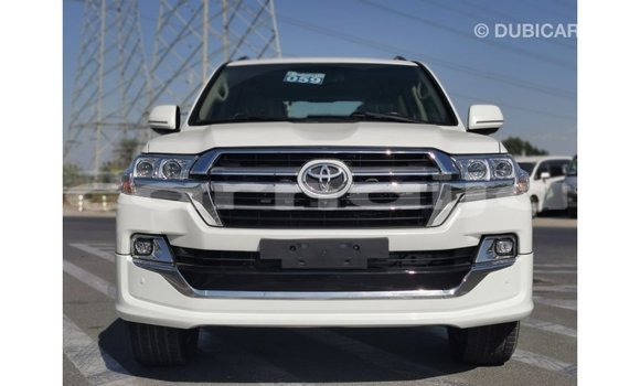 Acheter Import Voiture Toyota Land Cruiser Blanc à Import - Dubai, État d'Abia Acheter Import Voiture Toyota Land Cruiser Blanc à Import - Dubai, État d'Abia